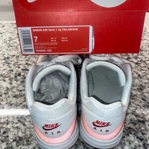 Nike Air Max 1 Ultra Moire in White and Red